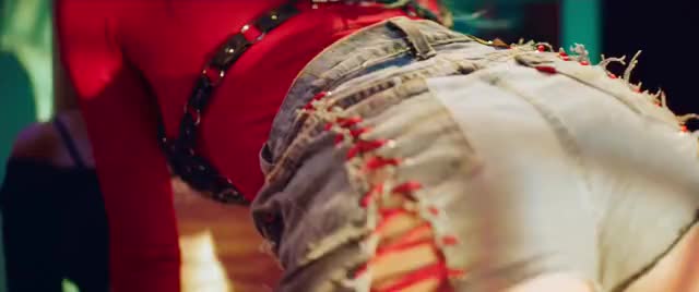 Borgore feat Bella Thorne - Salad Dressing [Official Music Video](4)