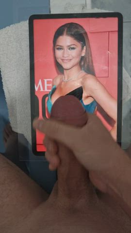 Facial Zendaya. In love with her. She is goddess
