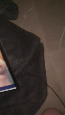 Want someone to feed me and chat until I vid cumtrib. Dm me busty girls