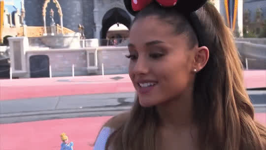 Ariana Grande Fake Pussy gif