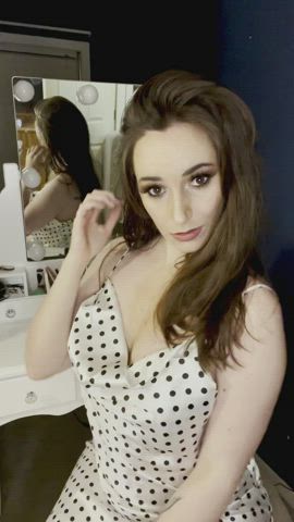 Are you ready for something sweet? 🧁 I am starting Live Streams on my OF page!