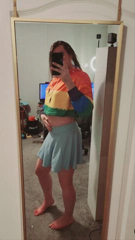 Femboy with them long legs