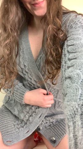 my big sweater is hiding a cute body