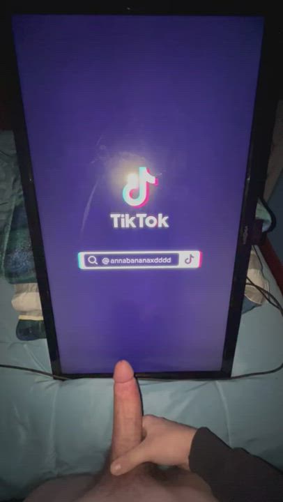 [Kik thebesttvtribs] Jerk/Cum Tributing with my BWC on my big tv screen! Need an