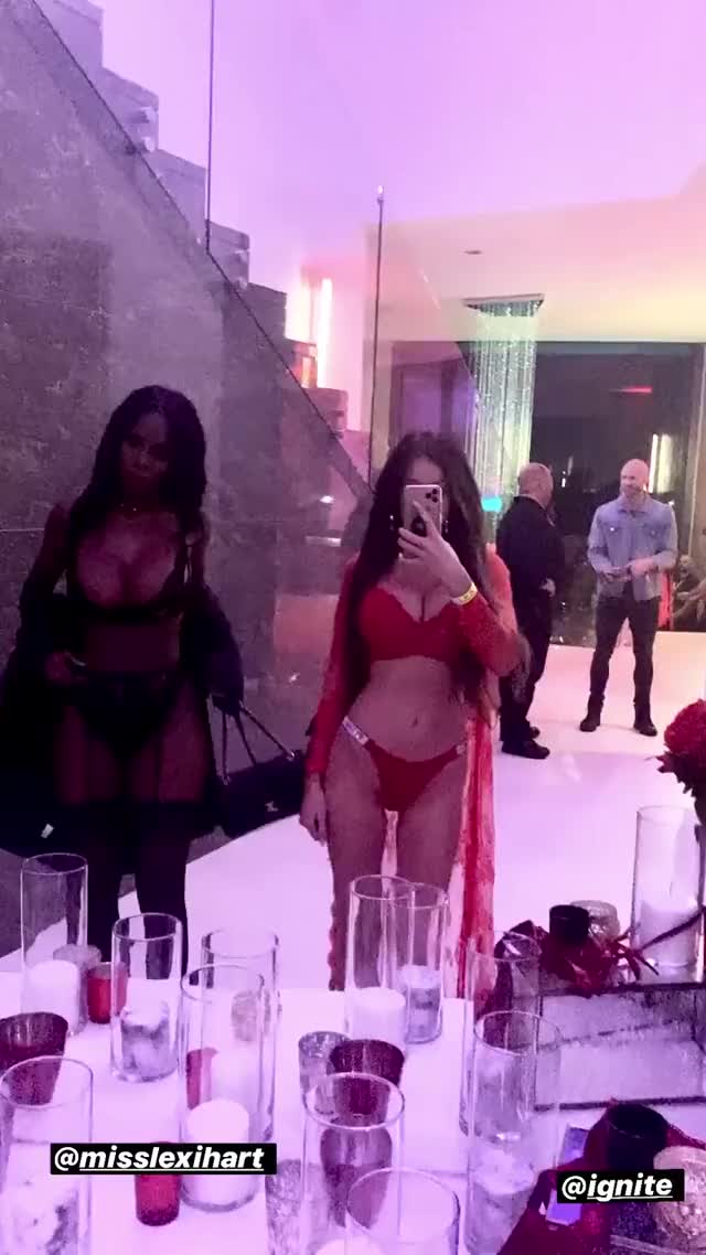Lexxie Marie and Izzy Izycka