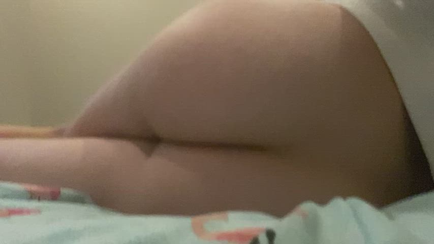 Fingering myself (18)