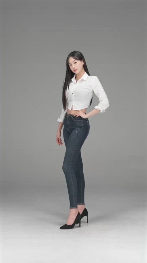 ass brunette dancing jeans korean tease kpop gif