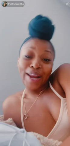 areolas braless downblouse ebony nipple nipples nipslip gif