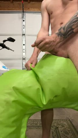 Rubbing my ass on flat innertubes is super stimulating