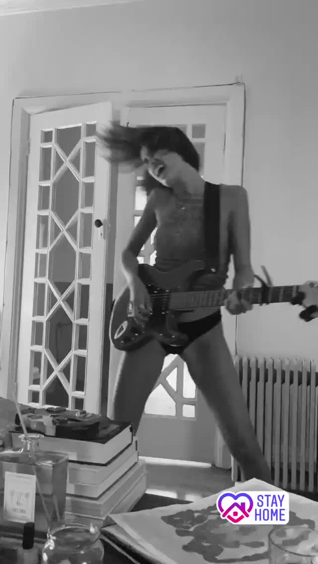  gif