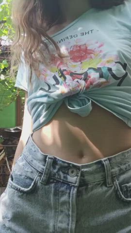Come play with my small boobs and hard nips outside today 😄 they wanna get some