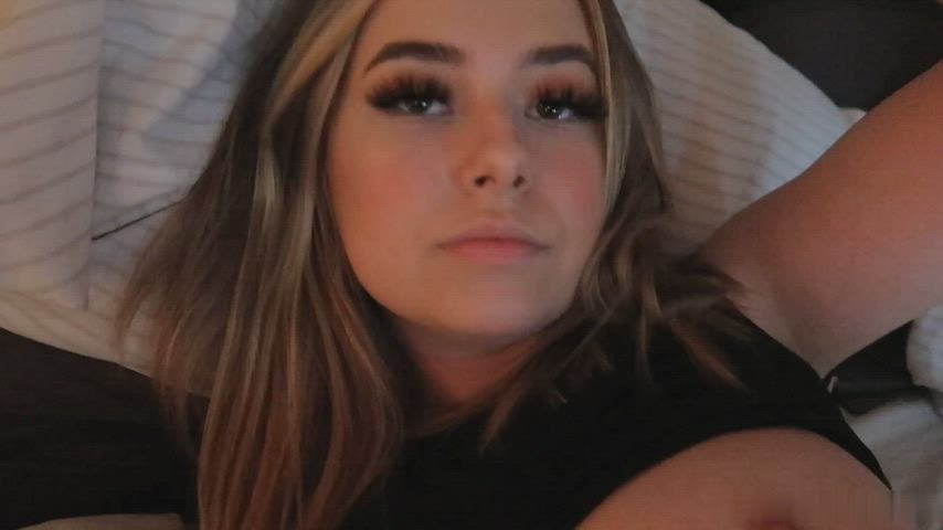 Sending nudes to every guy that upvotes 🤤 (Yes i actually send try me) 👻 dana_gir