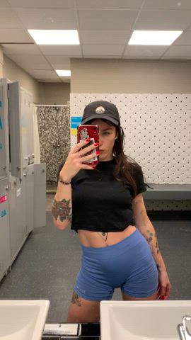 Let me tell u that this juicy tomboy gets stares from guys and also girls at the