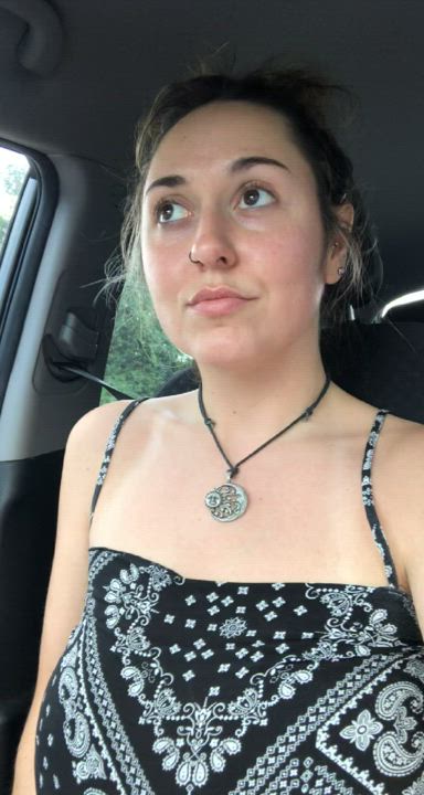 i can’t help it, i love flashing my tits while driving!
