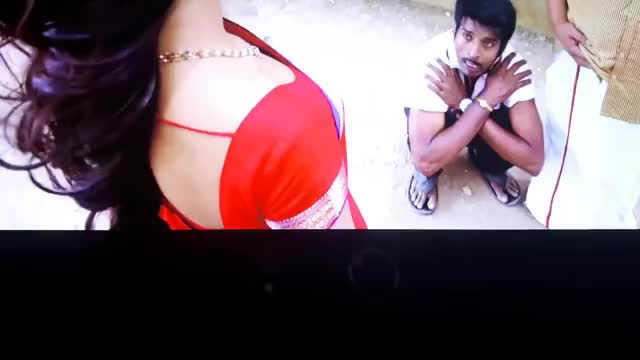 Trisha Boobs Cleavage Scene