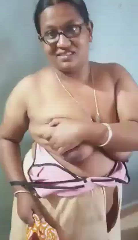 aunt aunty big ass big tits cute homemade just-boobs real-couples gif