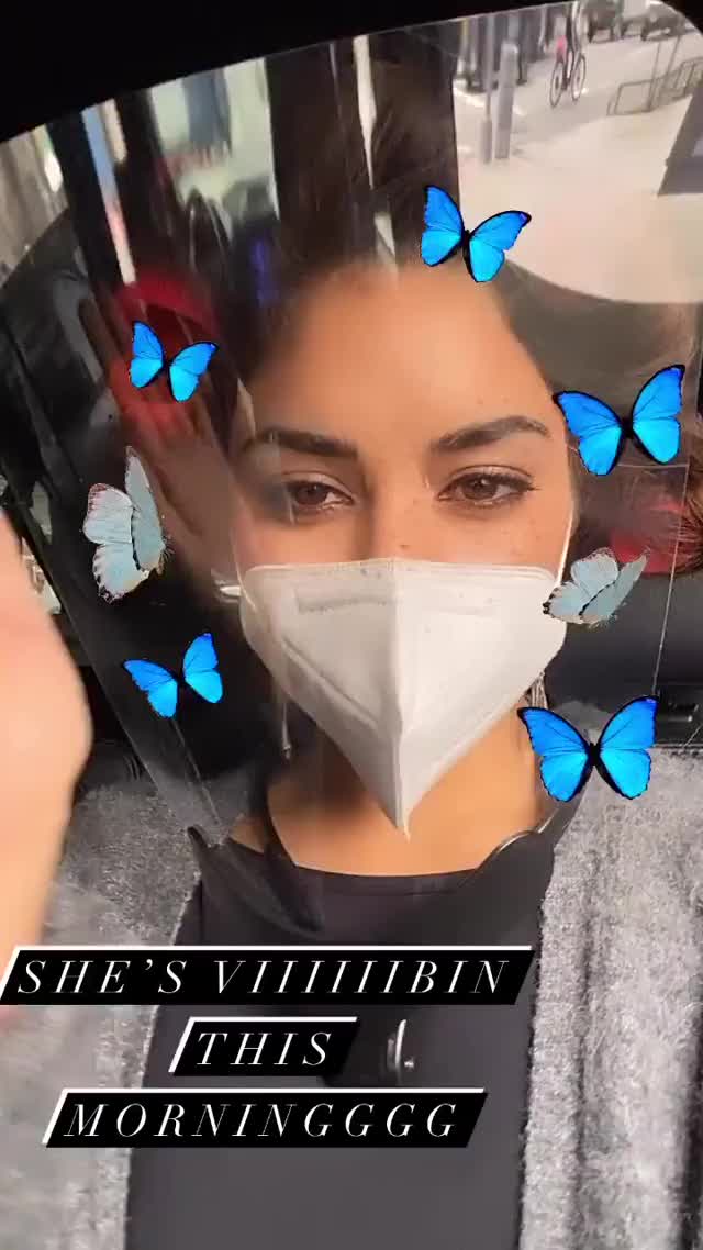 Vanessa Hudgens gif