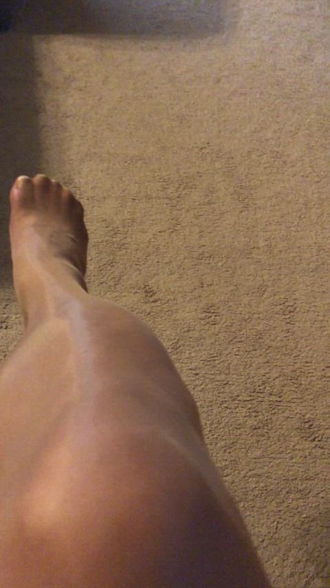 feet feet fetish legs nylon nylons pantyhose toes gif