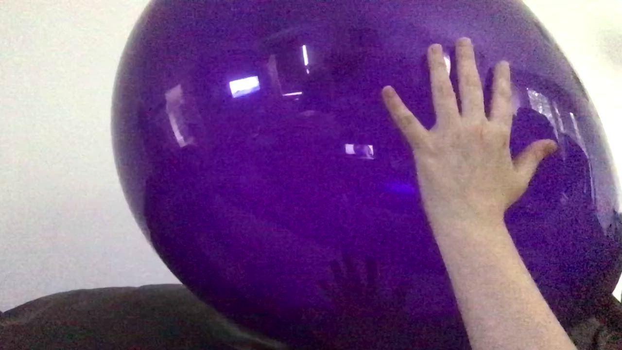 The love the sounds of the slow inflation and squeak of my hands on it as it gets