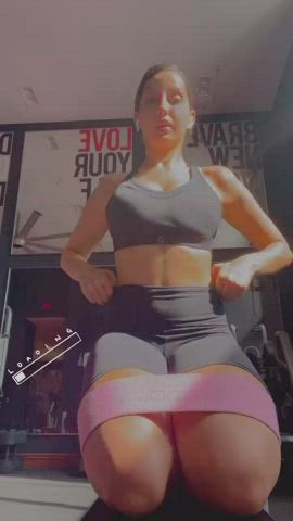 Indian Bollywood Boobs Fitness Moroccan Cleavage Natural Tits Big Tits gif