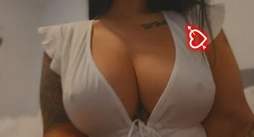 My boobies don’t jiggle jiggle