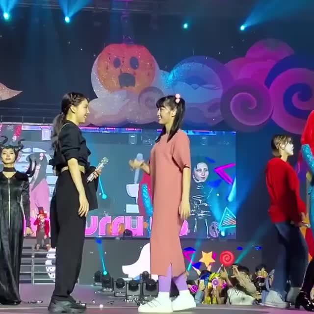 Twice Momo taking requests
