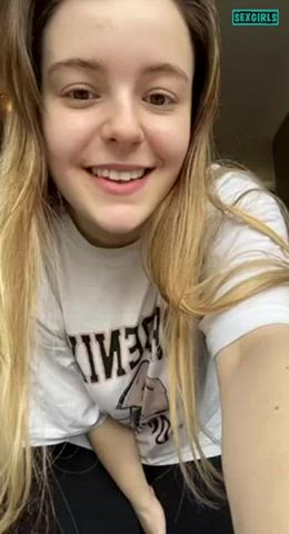 19 years old amateur ass big tits boobs busty gif