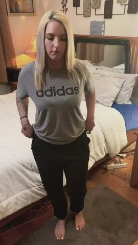 I’m Khloe! That naughty 😈 blonde tattooed little slut😝Happy Masturbation