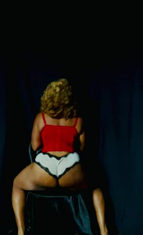 The Sneakiest Of Peeks - Full Video Will Be Posted Tonight On My Onlyfans