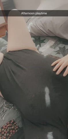 enjoy my curves with me 😘