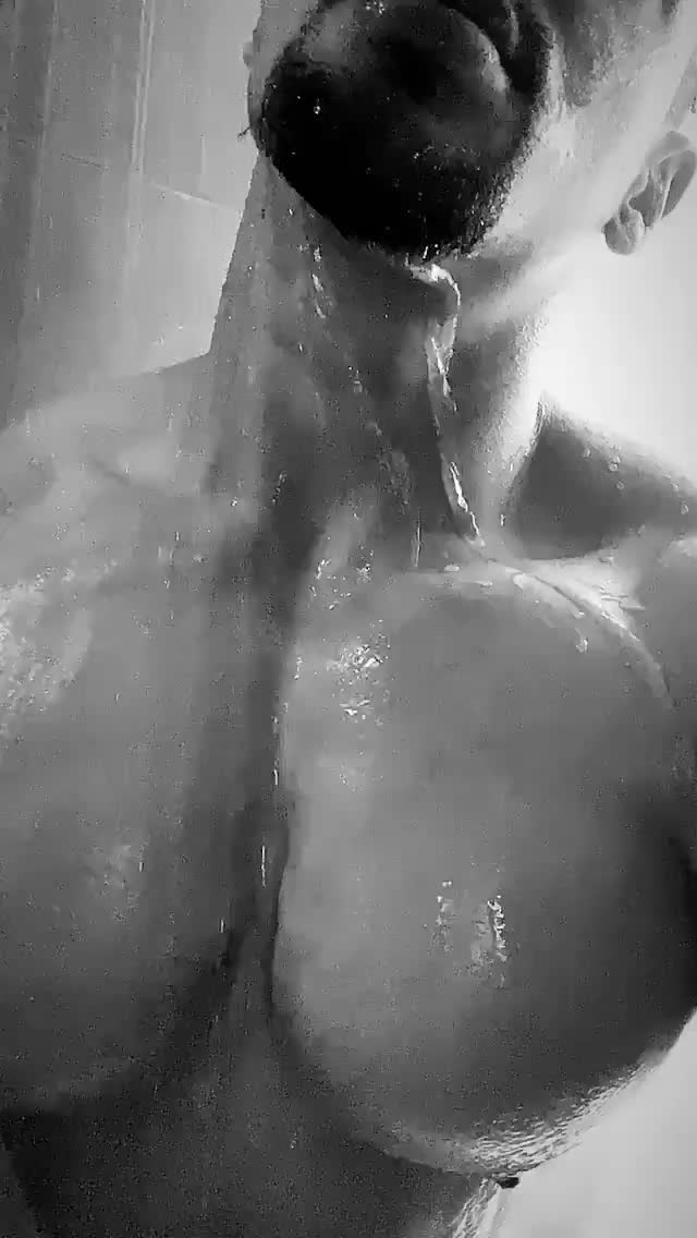 HotPecs ?️‍? - OMG ??