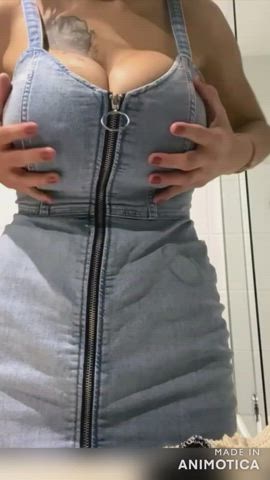 Let me dump out my tits for you!