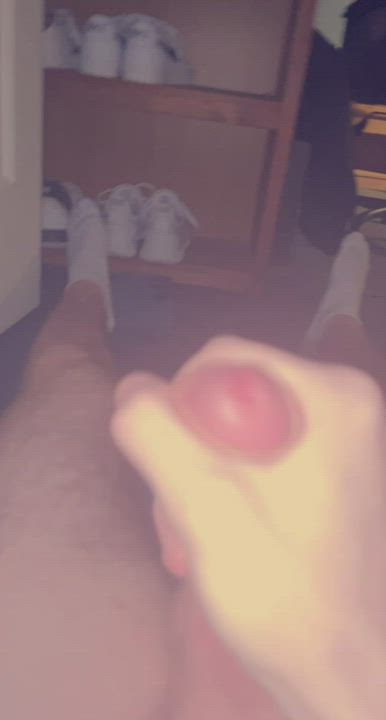 All the MILFs, cougars, hot wives, sexy mature women on Reddit are having me jerking