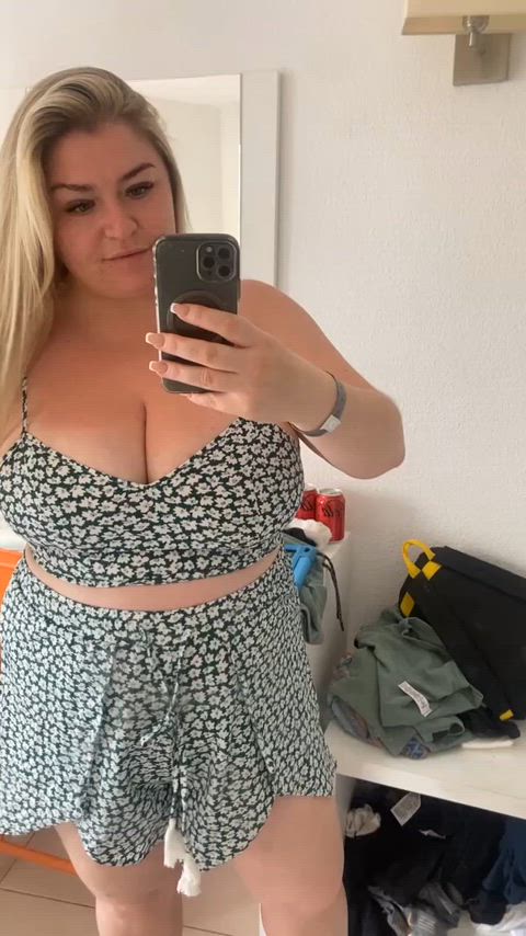 amateur bbw big ass big tits blonde boobs milf masturbating pussy tits gif