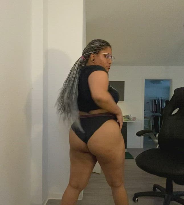 ✨New post ✨ 🍭 let me be your candy 🍭 😈24 y/o love showing my ass😈