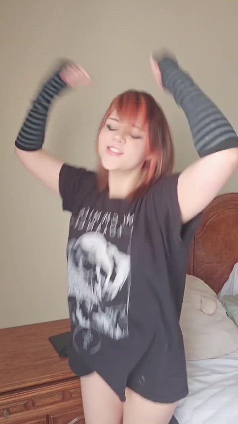 amateur boobs brunette cute emo goth latina teen tits gif