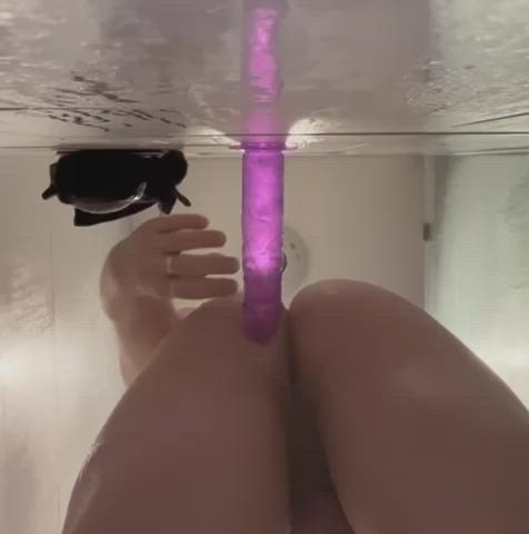 Some hungry pussy