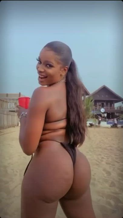 African Booty Bouncing Twerking gif