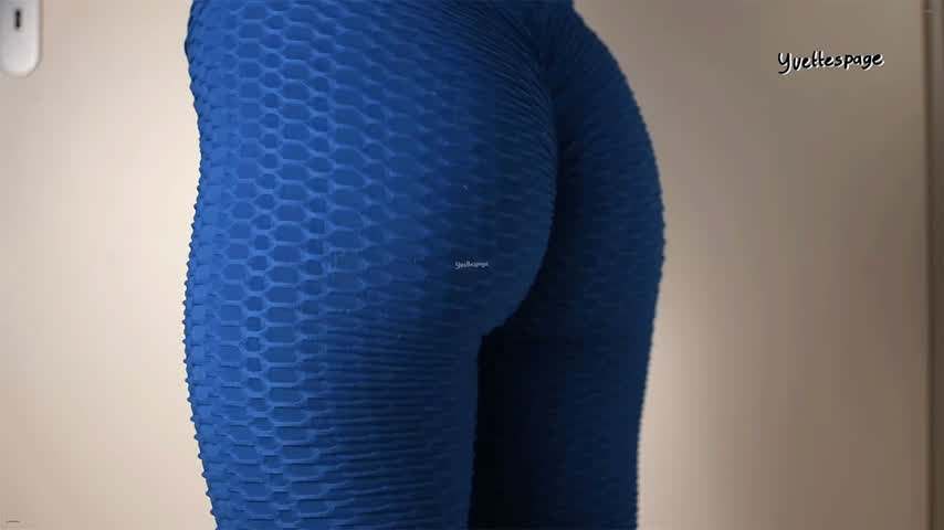 bubble butt leggings onlyfans yoga pants gif