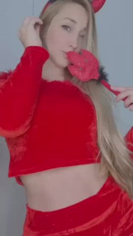 big ass blonde jerk off latina milf tiktok gif