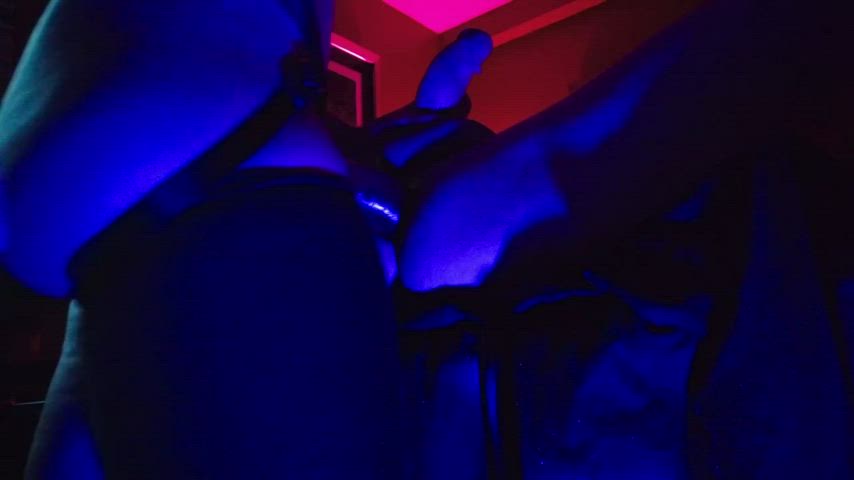 Be a good slut and lay back while I fuck you nice and deep 😈
