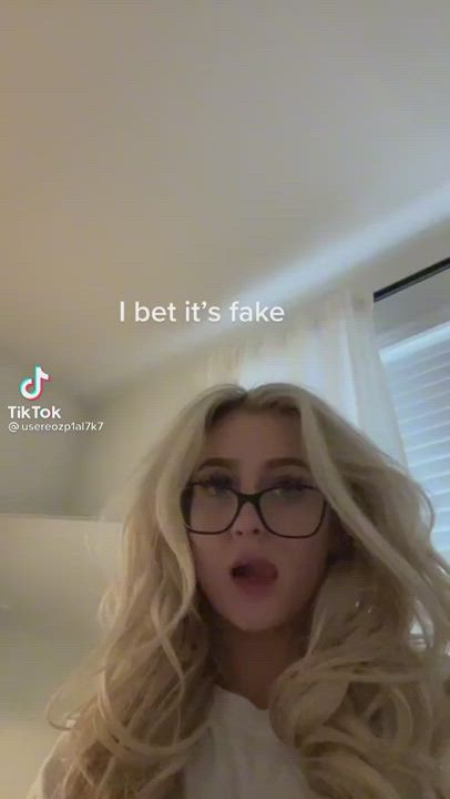 18 Years Old 19 Years Old 20 Years Old Babe Blonde TikTok gif