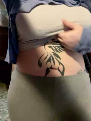 Cabin titty drop😉