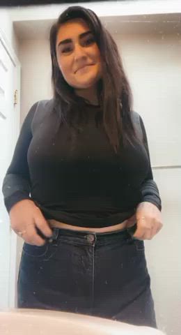 i hope the 5 guys who see this, like my thiccc body