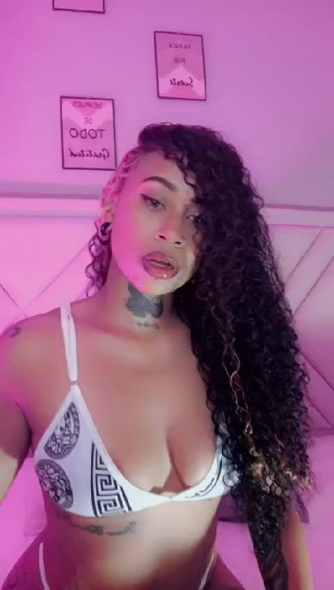 cam camgirl ebony latina model seduction sensual webcam gif