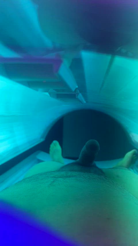 (28) Who doesn’t masturbate while tanning?