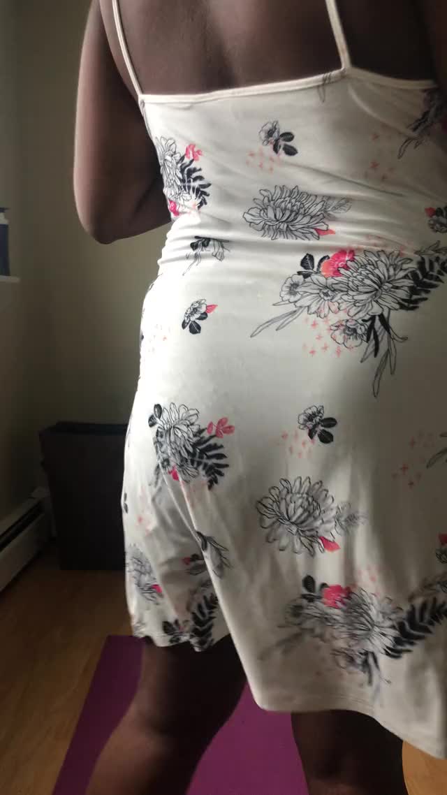 Sundress season is all the time in quarantine ☀️?