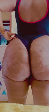Could you handle all of me? 🍑🥺