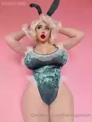 Big Tits Blonde Curvy gif