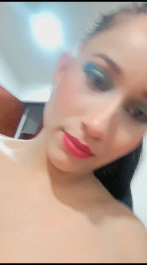 camsoda chaturbate green eyes nsfw public pussy rubbing sissy wet pussy gif